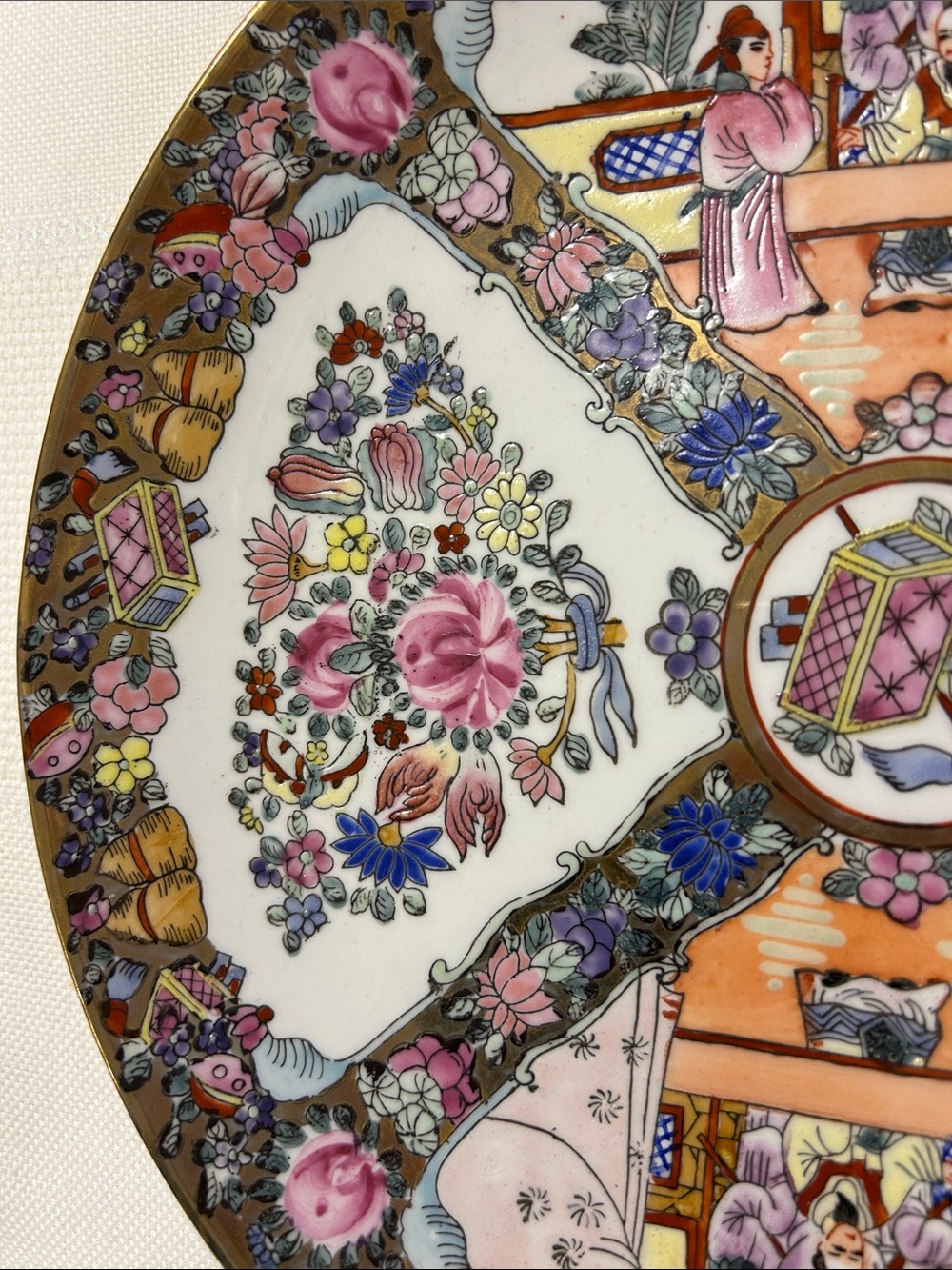 Hand painted porcelain plate features Rose Medallion image 2